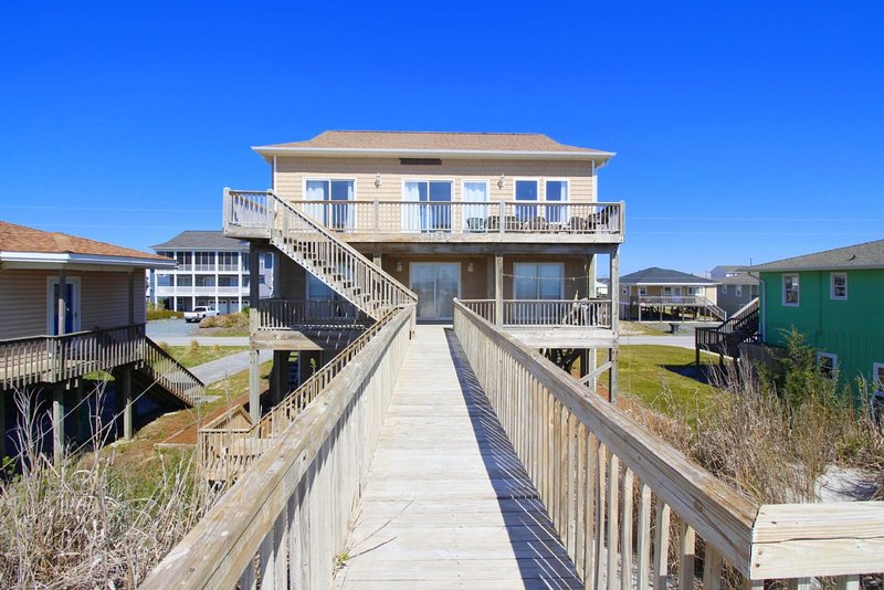 Topsail Beach house with 4 bedrooms | FlipKey